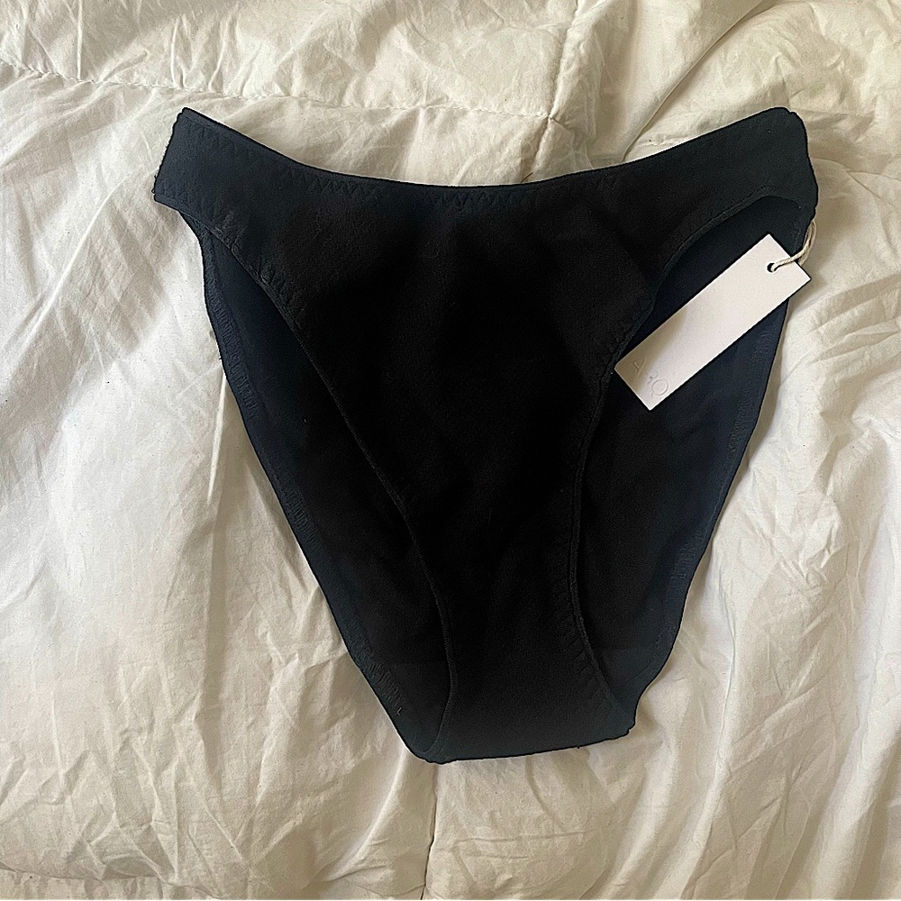 ARQ NWT Marianne Pique Undies in BLACK